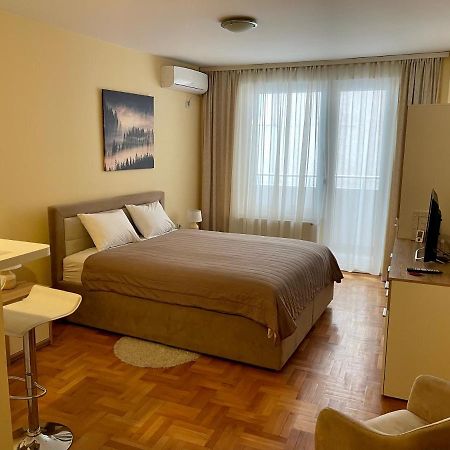 Trident Apartments 2 Nisz Zewnętrze zdjęcie