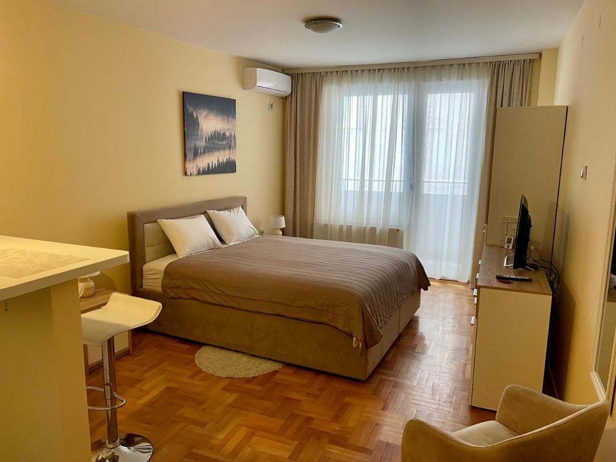 Trident Apartments 2 Nisz Zewnętrze zdjęcie